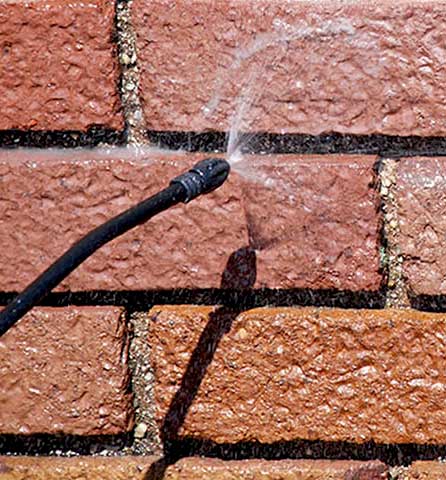 Hydrofuge Façade : coloré ou incolore permet de protéger contre les intempéries. Nous intervenons Sur Liège en Belgique - HV Toiture Façade Liège