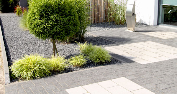 HV Toiture Façade Liège : Artisan couvreur :travaux de couverture, zinguerie, étanchéité toit plat, nettoyage démoussage hydrofuge couverture toit, ravalement peinture façade, travaux nettoyage des extérieurs - Intervention sur Liège et dans toute la Belgique : région Flamande, Wallonne, Bruxelles, Liège …